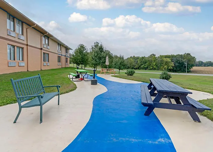 Clarion Pointe Jasper